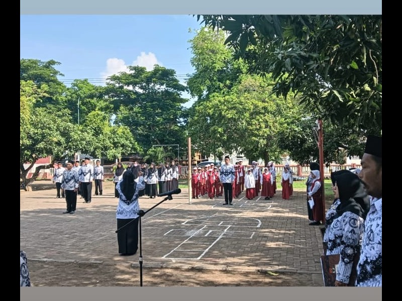 UPACARA  PERINGATAN HUT PGRI DAN HARI GURU NASIONAL 2025